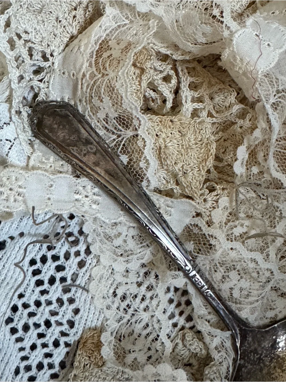 ROMWE Silver Ladle with Cream Lace Accents